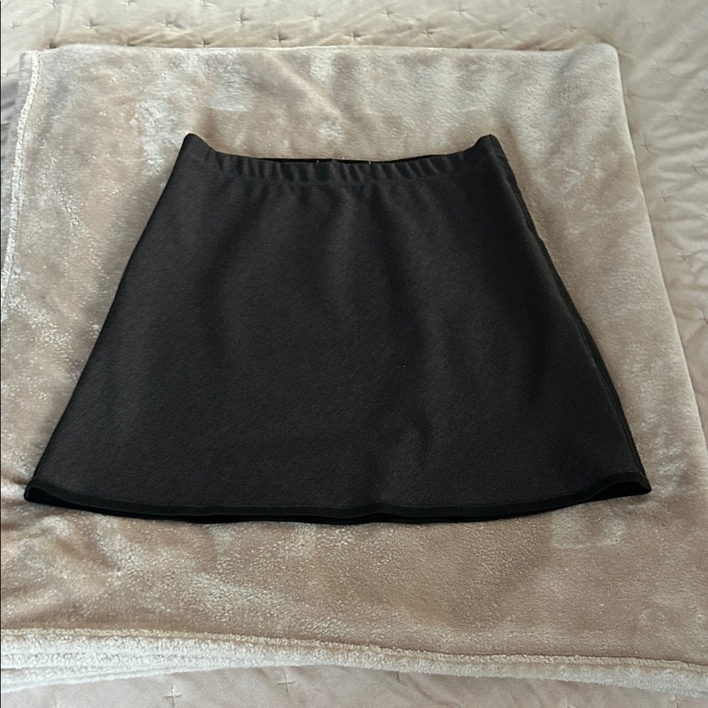 Max Studio Classic Black & Gray Mini Skirt